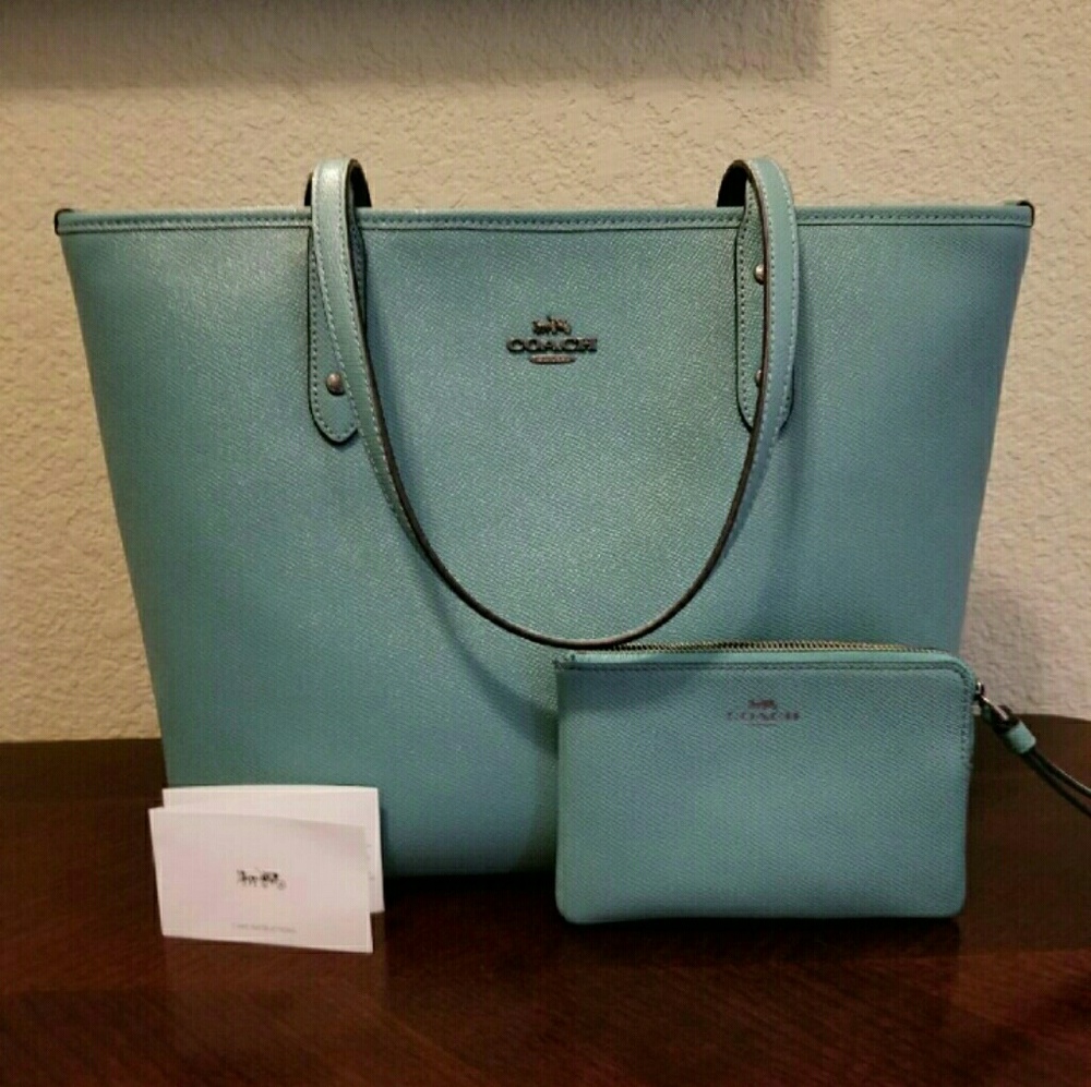 Coach Tote